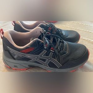 Asics Gel Venture 8 - women’s size 10